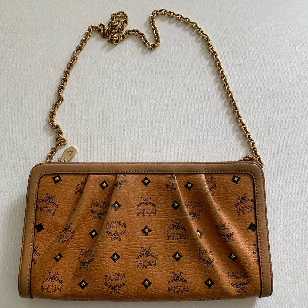 SOLD! HP ๐ PRICE DROP! ๐ MCM Shoulder Bag - Picture 2 of 7